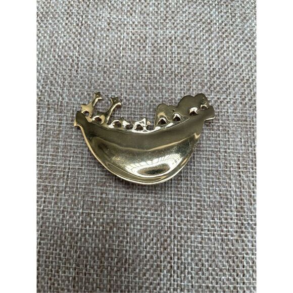 Carlton Ridge for Sutton House Noah’s Ark Brooch Gold Tone - Picture 2 of 8